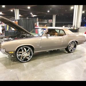 Meet your Posher, Anthony